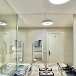 Exklusive Galeriewohnung / Golfplatzblick *